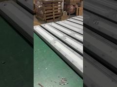 تقديم أضواء خطية مقاومة للانفجار الصناعية IP66 50w 100w 200w أضواء مصنفة من ATEX لك