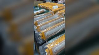 IP65 مقاوم للماء Ra80 CRI LED ضوء خطي مقاوم للانفجار مع تبريد زعنفة مصبوبة للمناطق الخطرة