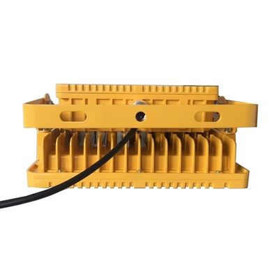 مصباح كشاف مقاوم للانفجار من الشركة المصنعة للمعدات الأصلية مع زاوية شعاع 120 درجة، مقاوم للماء IP65 وضمان 3/5 سنوات