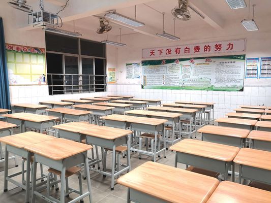 مصباح LED قابل للتعتيم للفصول الدراسية 4000 كلفن مع عمر افتراضي 50000 ساعة لحماية العين