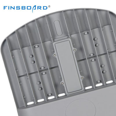 أضواء الشوارع LED المقاومة للماء IP65 الخارجية للطرق السريعة ومواقف السيارات