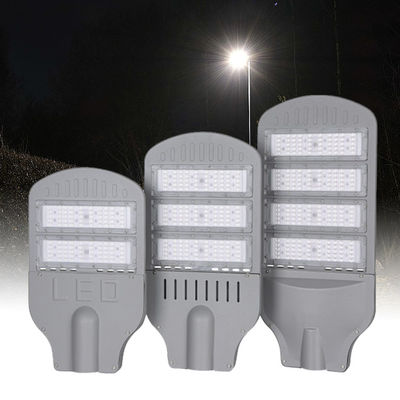 إضاءة شوارع خارجية بتقنية LED عالية الأداء مع حماية IP65 وتصميم دعامة قابل للتعديل