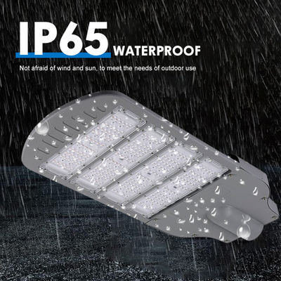 مصباح شارع LED عالي السطوع مع حماية IP65 مع قوس قابل للتعديل لإضاءة الطرق السريعة الخارجية