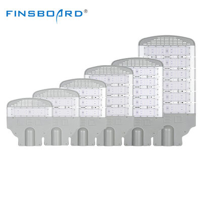 مصفوفة الألومنيوم عازل المياه IP65 مصباح الشارع LED مع 130-140lm / w الكفاءة للاستخدام في الهواء الطلق