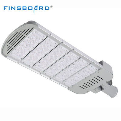 مصباح شارع LED SMD3030 مقاوم للماء IP65 بكفاءة 130-140 لومن/واط للإضاءة الخارجية والطرق السريعة