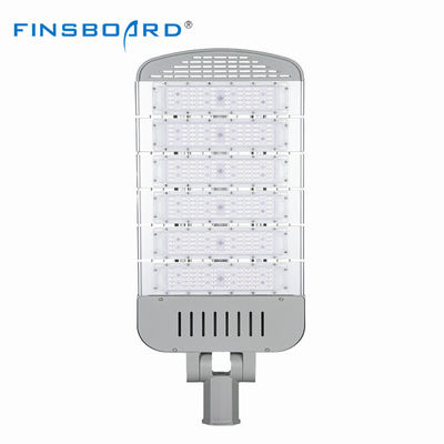 ضوء الشارع ذو الأداء العالي SMD3030 LED مع IP65 مقاوم للماء وخيارات الطاقة 50W-300W للإضاءة الخارجية المثبتة على القطب