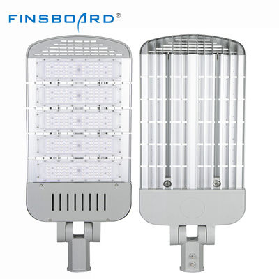 ضوء الشارع ذو الأداء العالي SMD3030 LED مع IP65 مقاوم للماء وخيارات الطاقة 50W-300W للإضاءة الخارجية المثبتة على القطب