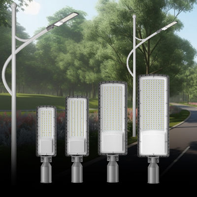 ضوء طريق LED عالي السطوع AC85-265V 3000K إلى 6500K للطرق السريعة وشوارع المدينة ومواقف السيارات