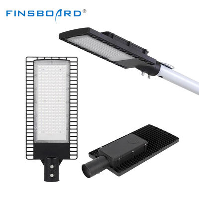 مصباح شارع LED مقاوم للماء IP66 موفر للطاقة ومتين ومستقر للطرق والشوارع