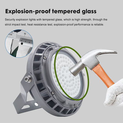مصباح إضاءة صناعي مرتفع مقاوم للماء IP65 مع درجة حرارة لون 5500-6500K وهيكل من الألومنيوم والزجاج المقسى