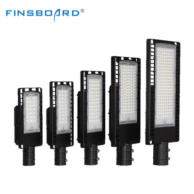 مصباح شارع LED مقاوم للماء IP66 موفر للطاقة ومتين ومستقر للطرق والشوارع